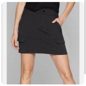 Athleta Trekkie skort black size 10